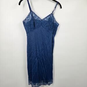 Vintage Vanity Fair Full Slip Women 34 Navy Nylon Lace Bodice Trim Lingerie 50's